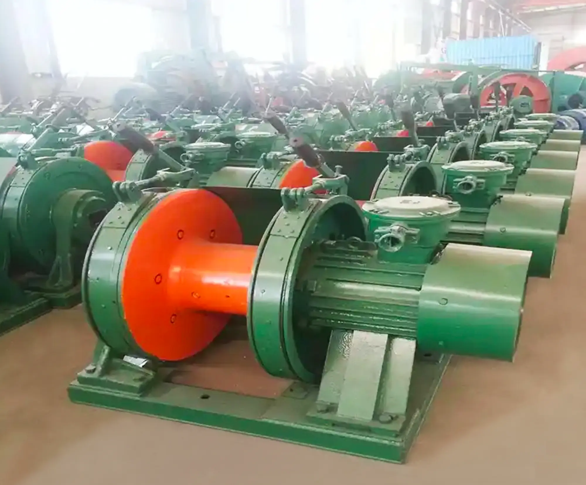 Hand brake scheduling winch